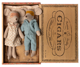 Mum + Dad in Cigarbox