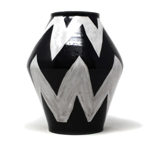 Vase: Black & White